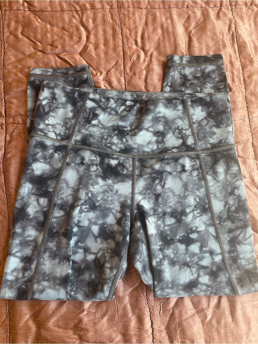 Athleta Black and Gray Cloud Tie-Dye Elation Butter Leggings! Cert B Corp Sz Med